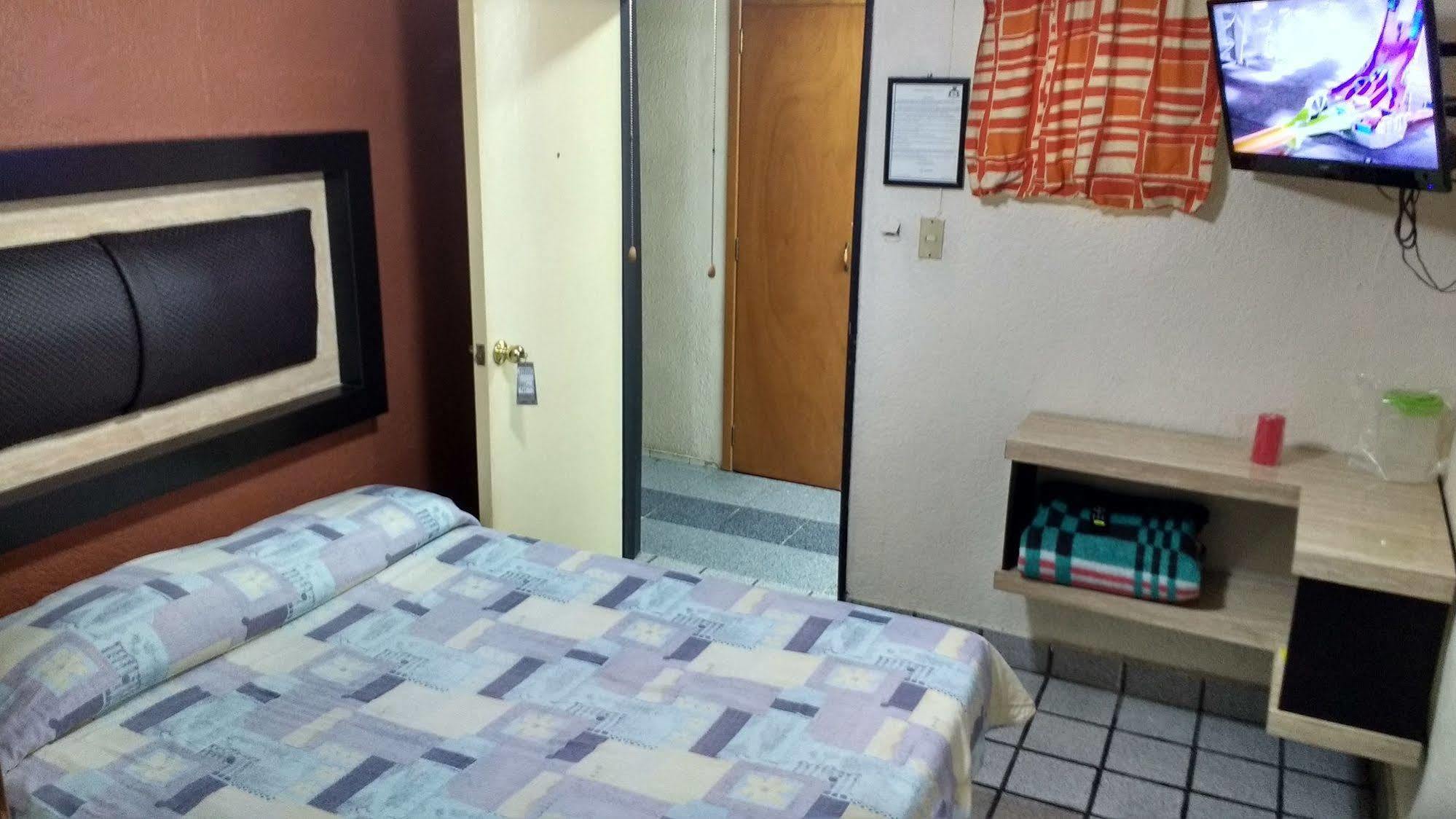 Hotel Plaza Aleman León Eksteriør billede