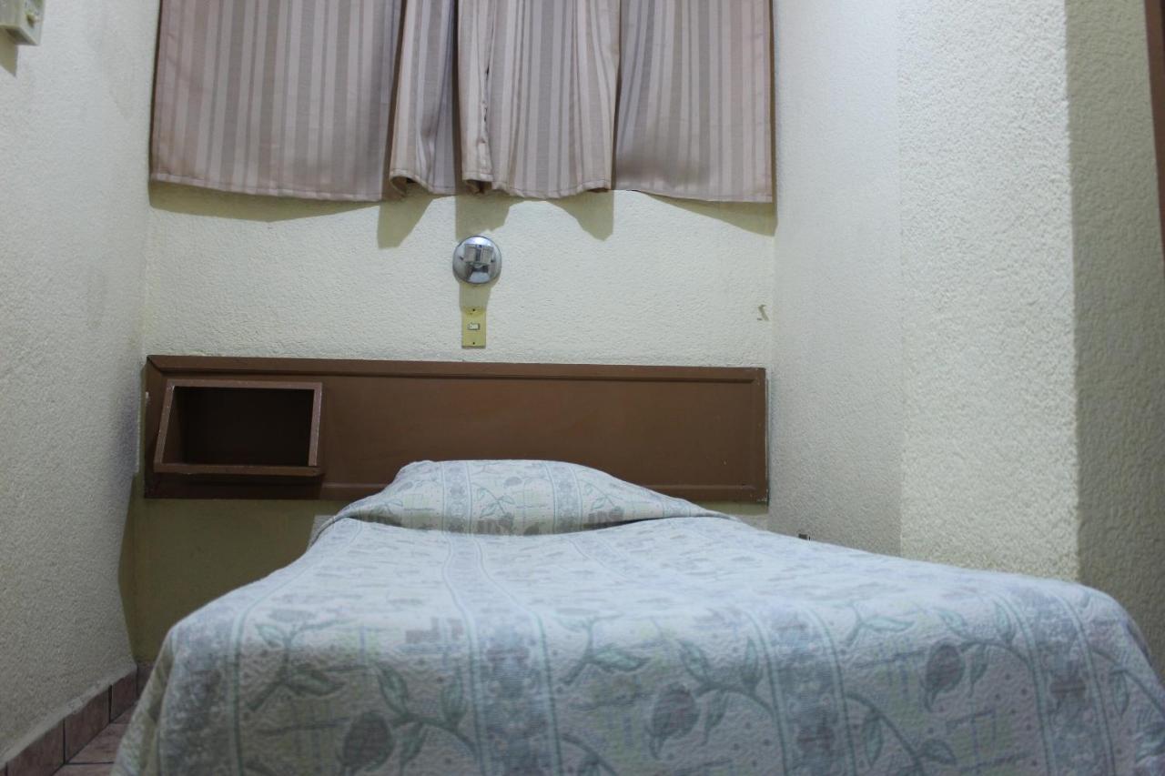 Hotel Plaza Aleman León Eksteriør billede